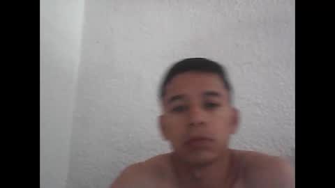 Snapshot of fabiar11 chatting on April 10, 4:23 pm R online show from April 10, 4:23 pm