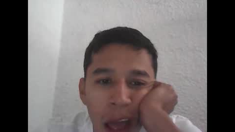 Snapshot of fabiar11 chatting on April 23, 5:15 pm R online show from April 23, 5:15 pm