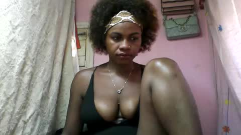 Snapshot of fabriolah9794 chatting on March 16, 5:44 am Fabriola9794 online show from March 16, 5:44 am