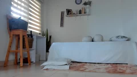 -  A N D E R online show from March 8, 5:06 pm