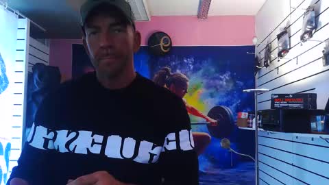 Snapshot of fabxxxl chatting on September 24, 8:28 am fabxxxl online show from September 24, 8:28 am