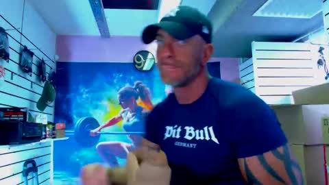 Snapshot of fabxxxl chatting on October 10, 11:53 am fabxxxl online show from October 10, 11:53 am