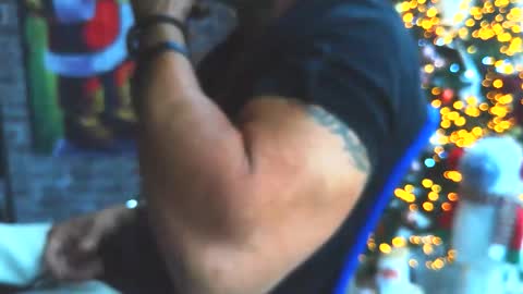 Snapshot of fabxxxl chatting on November 10, 8:13 am fabxxxl online show from November 10, 8:13 am