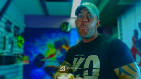 Snapshot of fabxxxl chatting on December 16, 8:19 am fabxxxl online show from December 16, 8:19 am