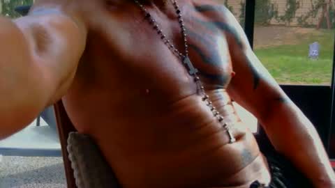 fabxxxl online show from May 4, 7:04 am