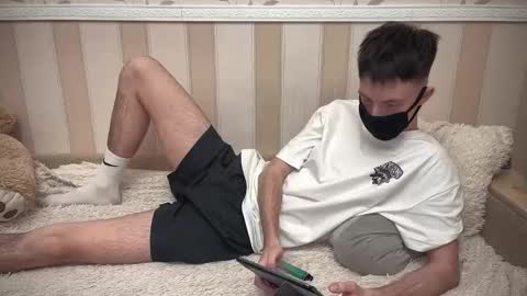 Snapshot of faceless_man20 chatting on February 14, 1:51 pm faceless online show from February 14, 1:51 pm