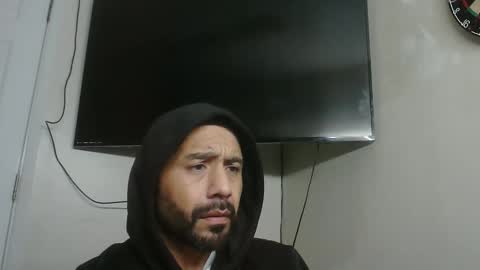 Snapshot of faded805 chatting on December 3, 11:44 am Mark online show from December 3, 11:44 am