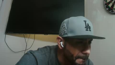 Snapshot of faded805 chatting on January 2, 9:54 am Mark online show from January 2, 9:54 am