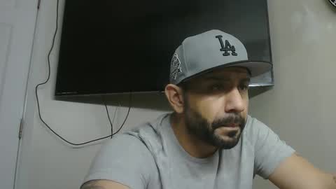 Snapshot of faded805 chatting on January 11, 11:34 am Mark online show from January 11, 11:34 am