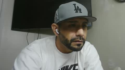 Snapshot of faded805 chatting on February 26, 3:08 pm Mark online show from February 26, 3:08 pm