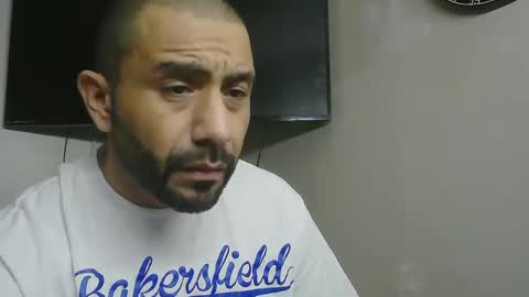 Snapshot of faded805 chatting on March 5, 10:11 am Mark online show from March 5, 10:11 am