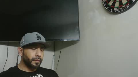 Snapshot of faded805 chatting on March 12, 7:35 am Mark online show from March 12, 7:35 am