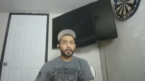 Snapshot of faded805 chatting on October 23, 8:13 am Mark online show from October 23, 8:13 am