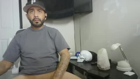 Snapshot of faded805 chatting on October 24, 12:56 pm Mark online show from October 24, 12:56 pm