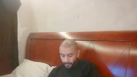 Snapshot of faded805 chatting on March 5, 9:38 am Mark online show from March 5, 9:38 am