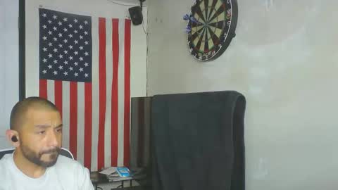 Snapshot of faded805 chatting on March 30, 10:49 am Mark online show from March 30, 10:49 am