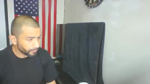 Snapshot of faded805 chatting on April 2, 7:39 am Mark online show from April 2, 7:39 am