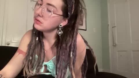 Fae online show from March 24, 8:19 am