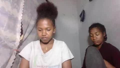 faiqua95 online show from March 24, 10:42 am