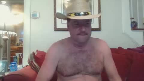 Snapshot of fairmount31 chatting on November 9, 11:30 am fairmount31 online show from November 9, 11:30 am