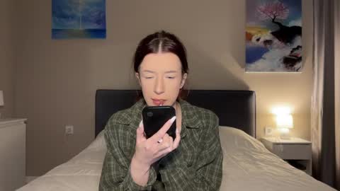 Bloom  online show from March 24, 2:33 pm