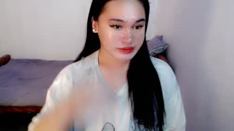 Snapshot of fairy_cuddle chatting on June 14, 7:05 pm call me shanaia online show from June 14, 7:05 pm