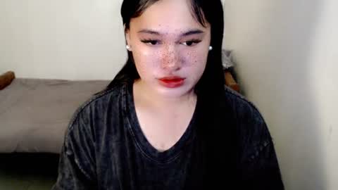 Snapshot of fairy_cuddle chatting on June 15, 7:27 pm call me shanaia online show from June 15, 7:27 pm