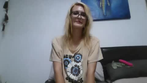 fairyalice69 online show from February 8, 7:27 pm