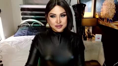 Snapshot of fairycockxxx chatting on February 17, 7:38 am CLAUDIA VALVALERA online show from February 17, 7:38 am