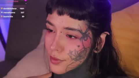 Snapshot of fairyflexxx chatting on January 12, 1:00 am Fairy online show from January 12, 1:00 am