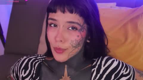 Snapshot of fairyflexxx chatting on January 16, 9:41 pm Fairy online show from January 16, 9:41 pm