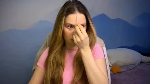 Snapshot of fairyilona chatting on February 13, 8:10 am Ilona online show from February 13, 8:10 am