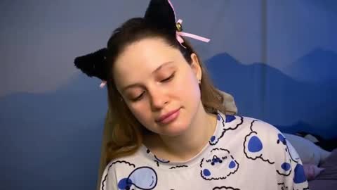 Snapshot of fairyilona chatting on February 21, 7:31 am Ilona online show from February 21, 7:31 am