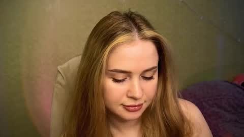 Snapshot of fairyilona chatting on March 17, 1:03 pm Ilona online show from March 17, 1:03 pm