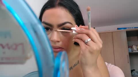 fairylatin online show from December 7, 11:51 am