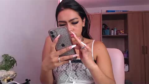 fairylatin online show from December 15, 5:20 pm