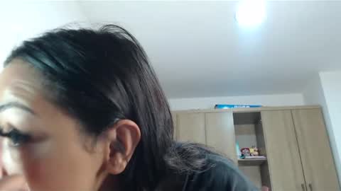 fairylatin online show from December 16, 10:40 am