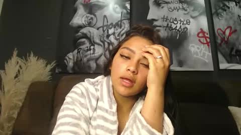 Snapshot of fairylatin chatting on October 26, 12:44 pm fairylatin online show from October 26, 12:44 pm