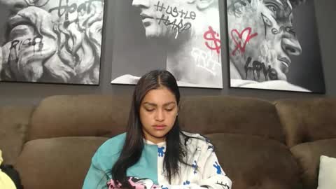 fairylatin online show from November 16, 2:11 pm