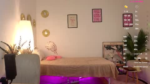 Sophia online show from June 26, 6:01 pm