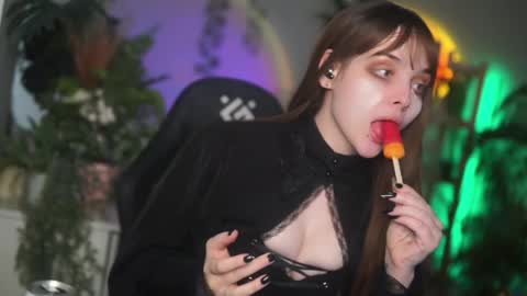 Snapshot of faith_chan chatting on April 25, 3:53 am faith_chan online show from April 25, 3:53 am
