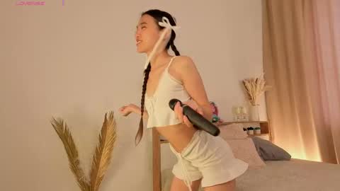 My name is Milisa  online show from May 17, 10:11 am