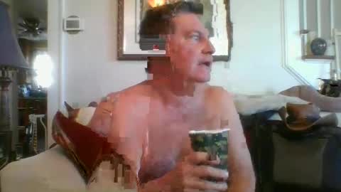 Snapshot of falconbator8 chatting on January 10, 3:06 pm falconbator8 online show from January 10, 3:06 pm