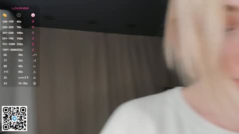 Snapshot of falinegelling chatting on January 8, 7:13 am Emilia online show from January 8, 7:13 am