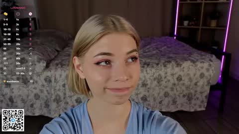 Snapshot of falinegelling chatting on January 23, 4:19 am Emilia online show from January 23, 4:19 am