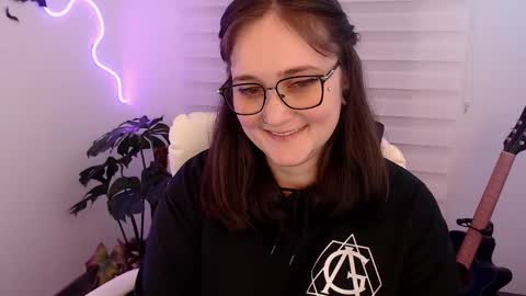 Snapshot of fallenag__ chatting on February 16, 11:34 pm OF fallenag 1 online show from February 16, 11:34 pm