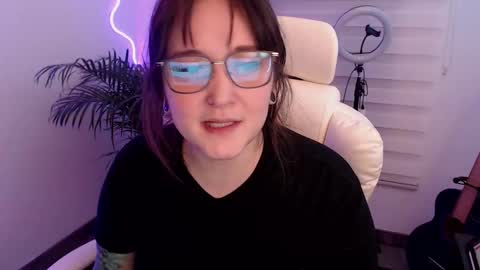 Snapshot of fallenag__ chatting on March 28, 4:01 am OF fallenag 1 online show from March 28, 4:01 am