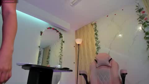 Geraldin online show from February 6, 8:23 pm