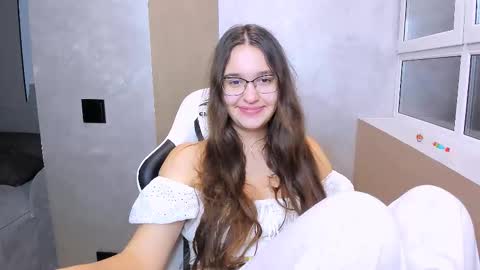 Snapshot of fancy_bunny chatting on October 30, 1:23 pm fancy bunny online show from October 30, 1:23 pm