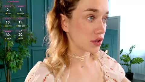 fancyamelia online show from May 22, 10:10 am